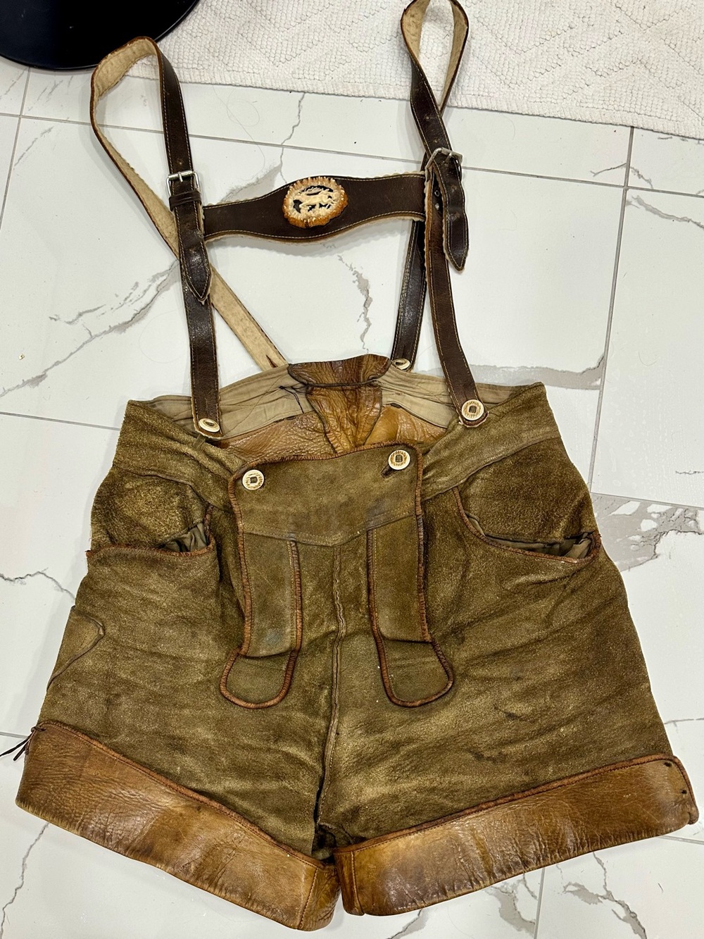 Women’s Lederhosen-Style Suspender Shorts in Olive Brown